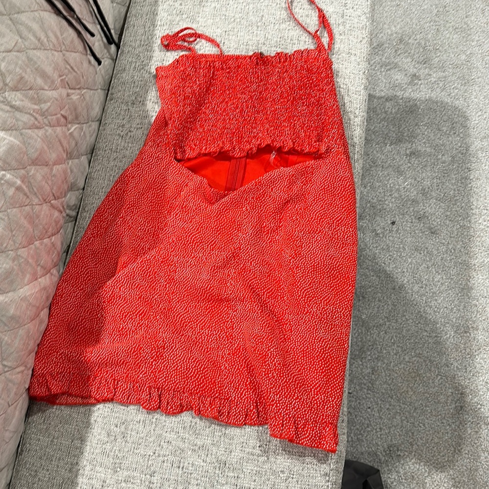 Mini dress sternum cut out
